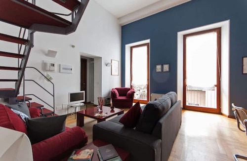 Centro Storico Apartment | FANCY BLUE DUOMO DUPLEX APARTEMENT