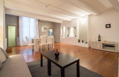 San Frediano Apartment | Serragli Loft Stylish and elegant 2-bedroom apartment