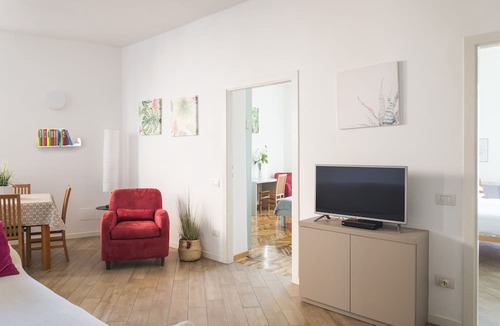 Carrobbio Apartment | SWEET HOME: downtown Milan - 2 BDR, 2BTH, 6 guests