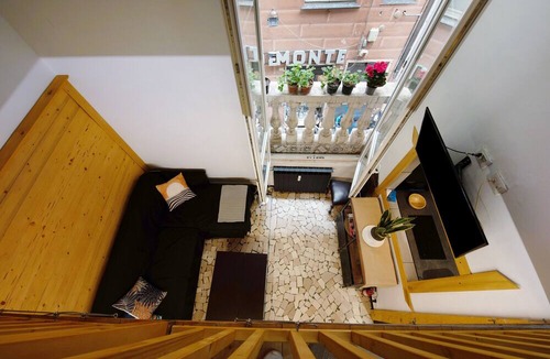 Genoa Historical Centre Apartment | Apartment 'Al Porto Antico' with Wi-Fi and Air Conditioning