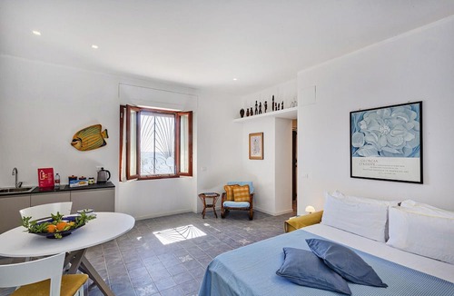 Recco Apartment | Yellow Suite a Recco by Wonderful Italy
