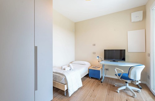Monza Apartment | Light Garden by Houset