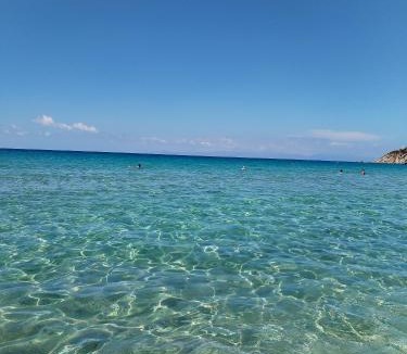 Solanas Villa | Villa Smeraldo Relax and Comfort 3 Min Walk to the Beach