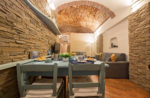 Camogli Apartment | CasaViva - Historic Loft by the Sea in Camogli