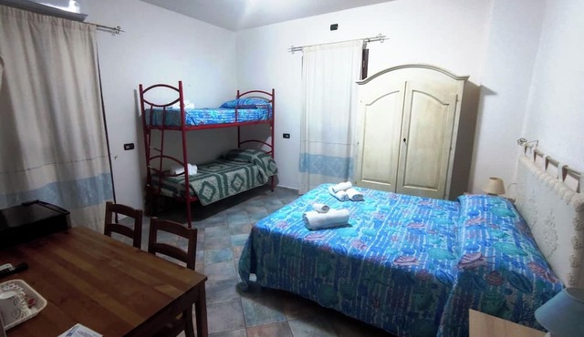Room in Guest Room - Wanderful Sardinia - Room for Rent