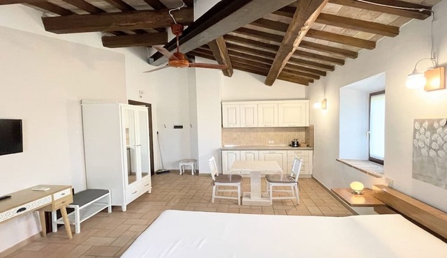 Spello By The Pool - Sleeps 11, Italy - Large Private Pool - Aircon - Wifi