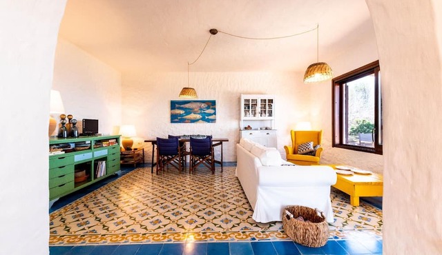 House in Sant'antioco with covered parking