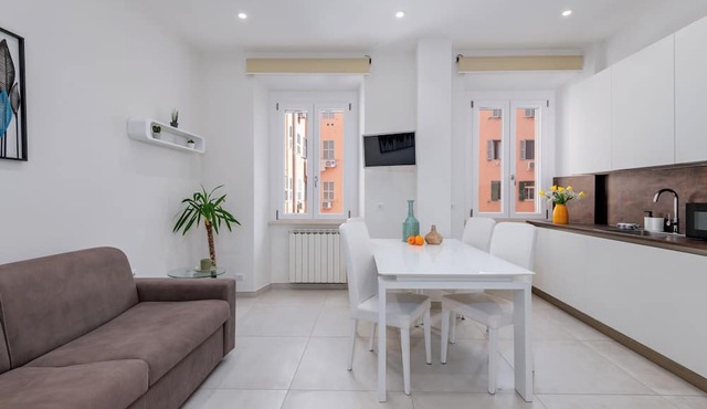 Bright and welcoming two bedrooms apartment a stone's throw from the Colosseum