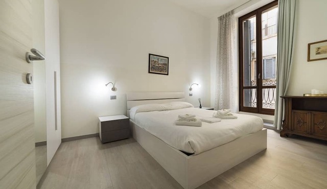 Appartamento in Piazza Bra con balcone