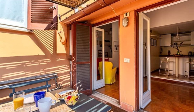 iFlat | Comfy apartment with vista near St. Peter