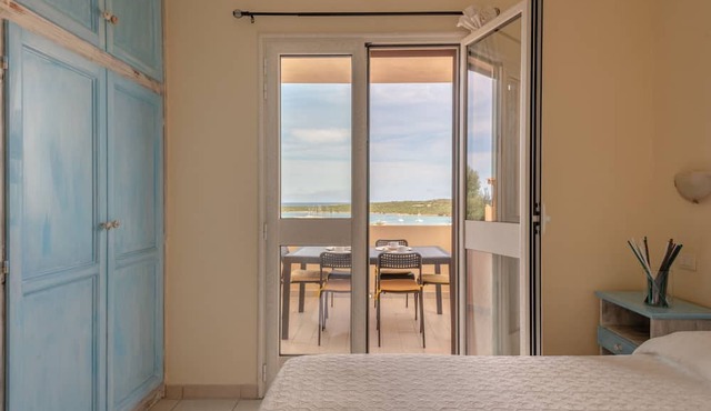 Baia de Bahas Residence