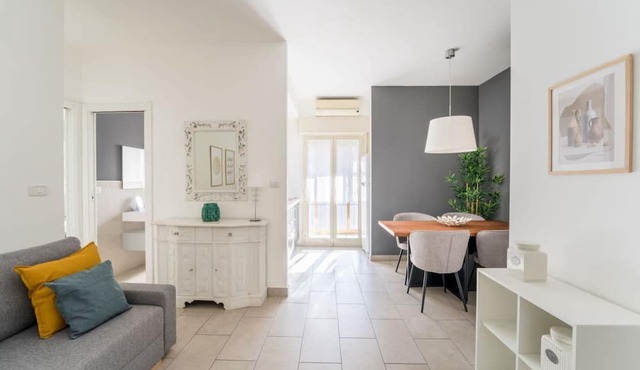 Maison Lumiere, Design Apartment 5 min from Tiburtina