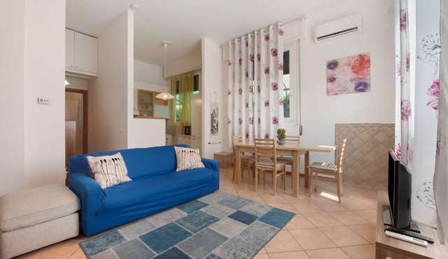 Apartment 'Somaré' with Shared Terrace, Wi-Fi and Air Conditioning